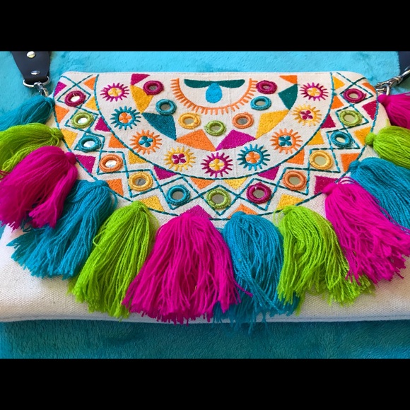 NEW gorgeous boho purse w. removable strap - Picture 3 of 11